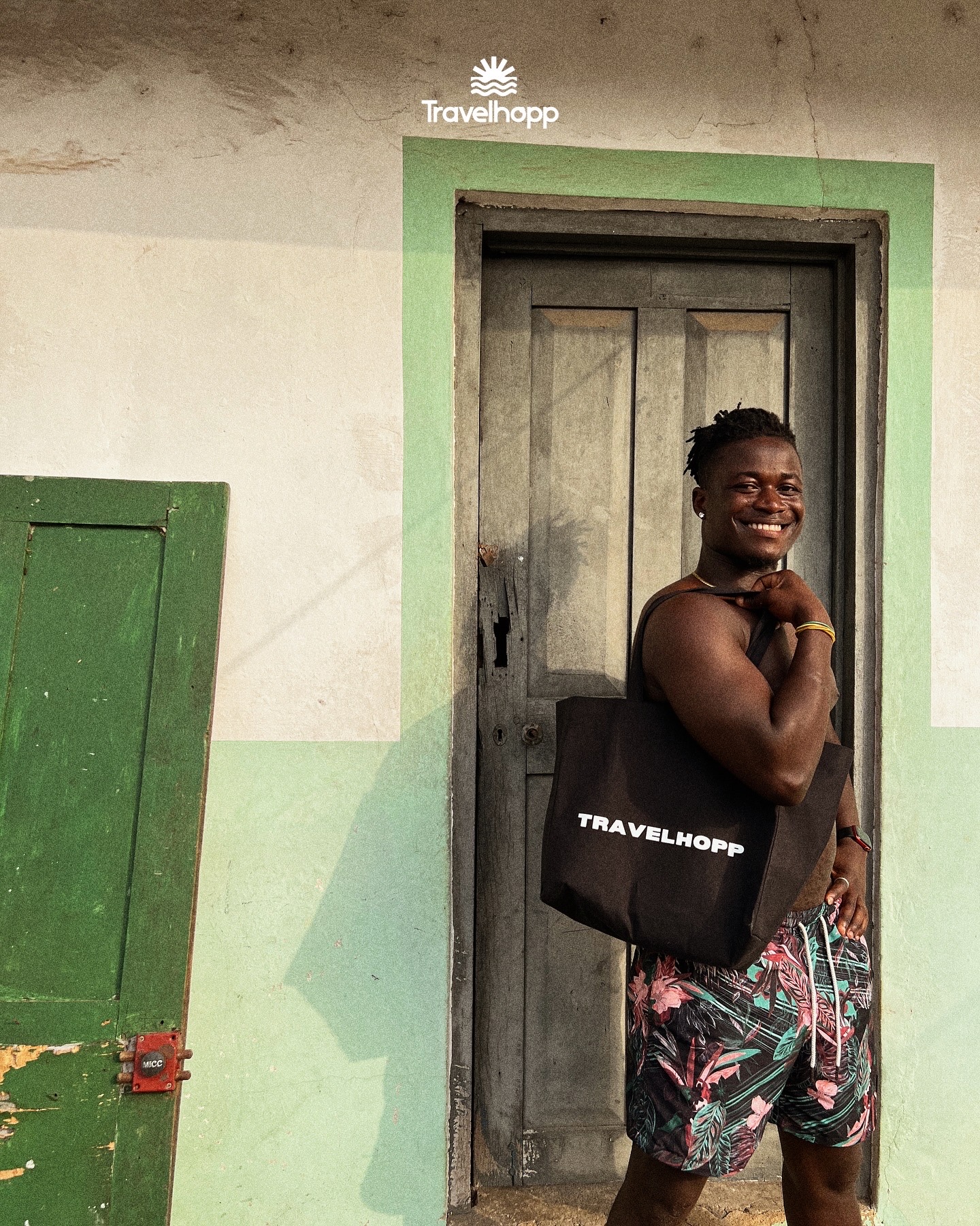 Travelhopp founder with branded tote bag